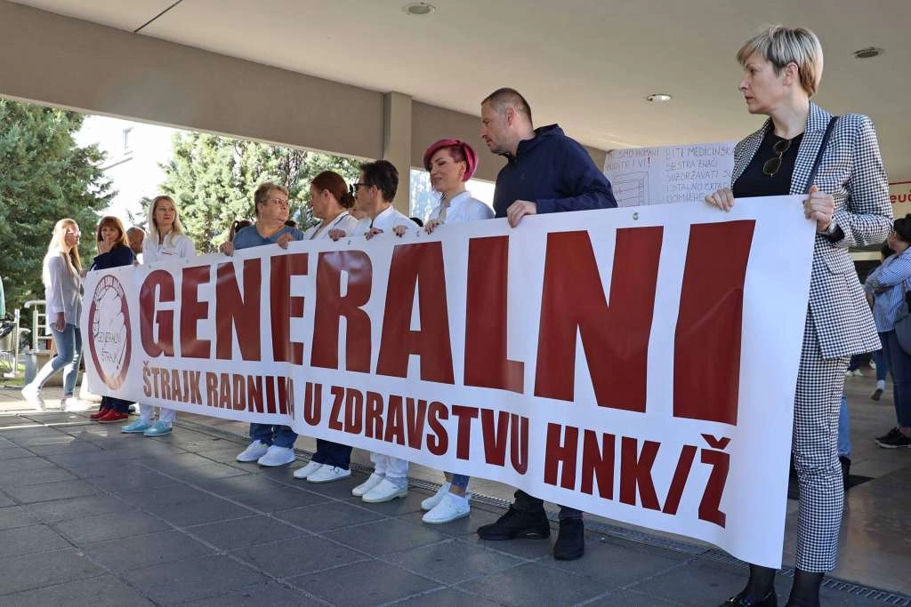 Zdravstveni djelatnici u HNŽ-u za četvrtak najavili masovni prosvjed ispred zgrade Vlade